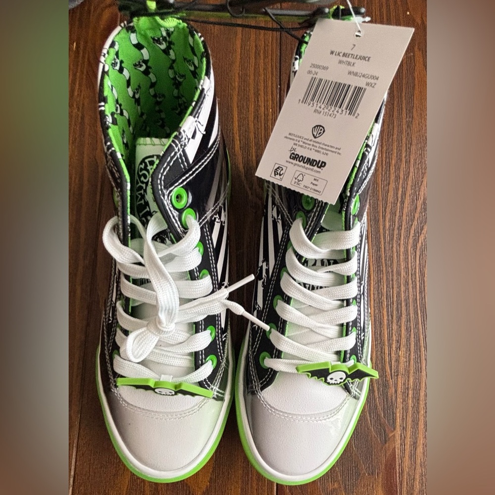 GroundUp Beetlejuice Hi Top Sneakers Womens 7 NWT
